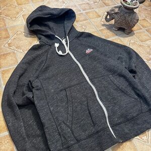 Nike Vintage-Style Full-Zip Hoodie (Size
Medium)